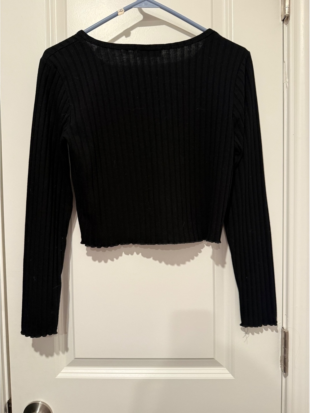 Altard State Black Ribbed Long Sleeve Cropped Cardigan with Pearl Buttons, SizeL